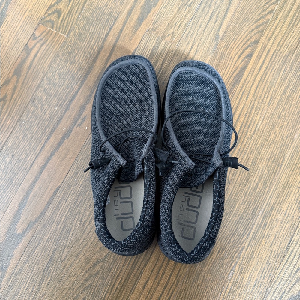 Hey dude shoes
